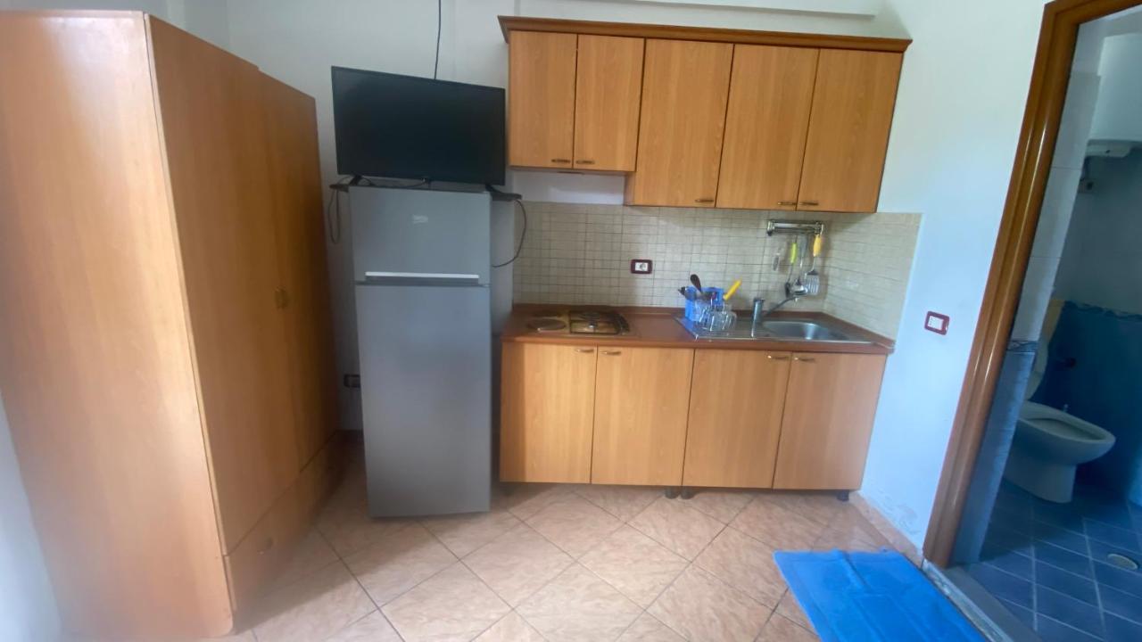 Besart Room Orikum Buitenkant foto